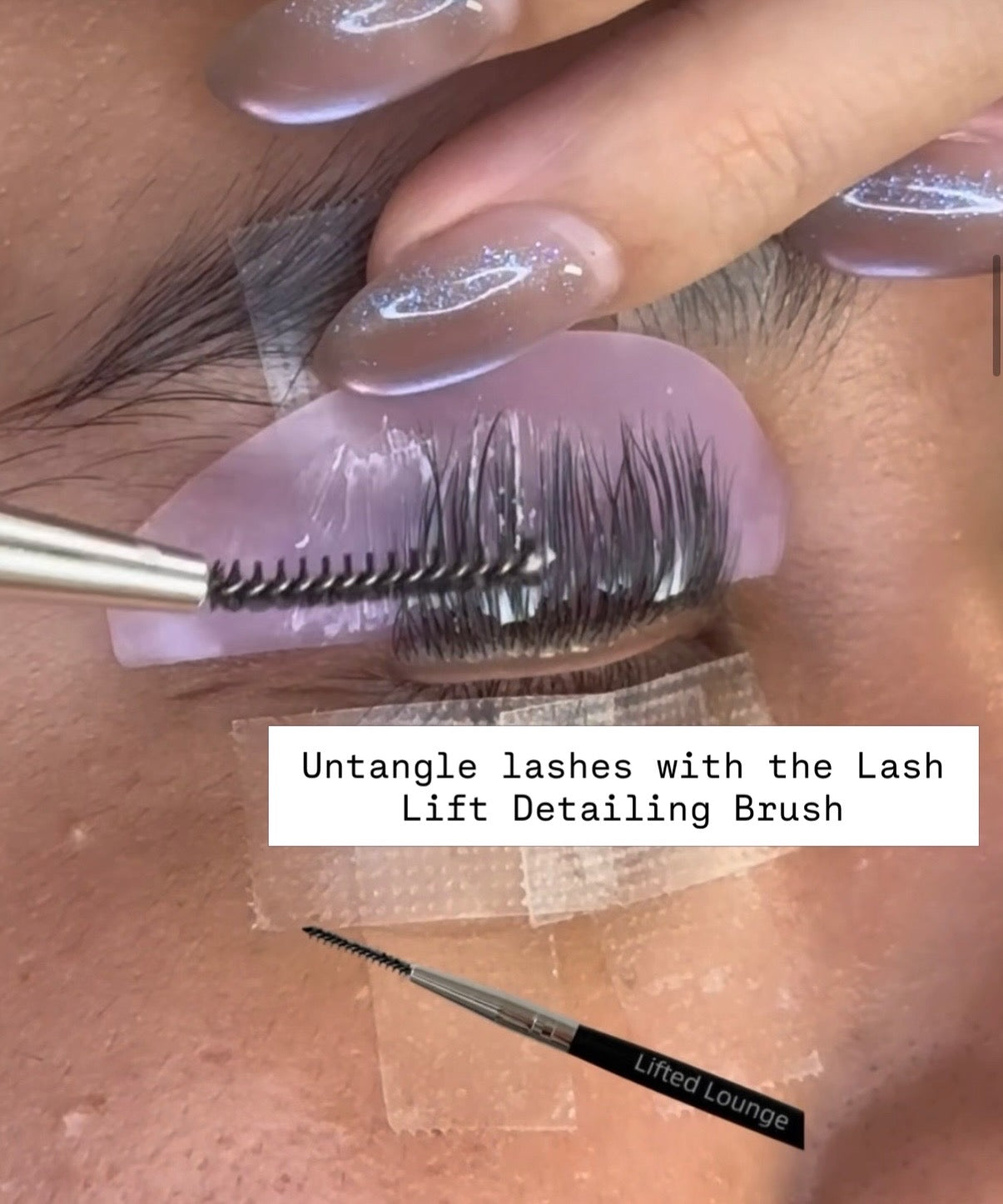 Korean lash lift technique – untangling and separating lashes with Lifted Lounge Lash Lift Detailing Brush during lash lift treatment